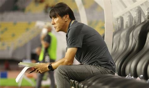 Shin Tae Yong Coret Pemain Timnas Indonesia Yang Dipanggil Lawan