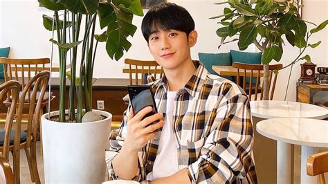 Profil Ahn Bo Hyun Pacar Jisoo Blackpink Aktor Serba Bisa Mantan Hot