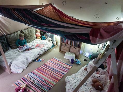 Why Blanket Forts are Amazing! - Super Simple