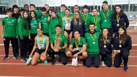 Gran Representaci N De Atletas De La Ule En El Campeonato De Espa A Sub