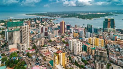 Vista A Rea De La Ciudad Remanso De Paz De Dar Es Salaam Foto Premium