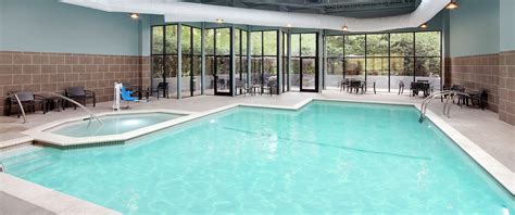 Hotels in Dunwoody - Embassy Suites Atlanta Perimeter Center