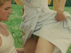 CLOSING THE RING NUDE SCENES AZNude