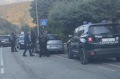 Carabiniere Uccide Direttore Di Hotel E Ferisce Lamante Poi Si