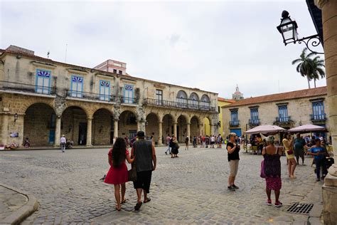 Plaza de la Catedral in Havana Cuba - Empty Nesters Hit the Road