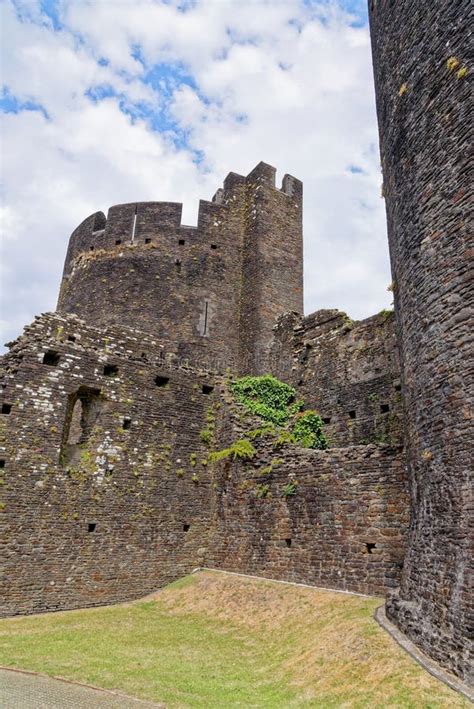 Caerphilly Castle Second Largest Castle In United Kingdom