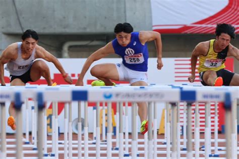 【第108回日本選手権】男子110mh 準決勝2組：阿部竜希が1着で決勝進出を決める：日本陸上競技連盟公式サイト