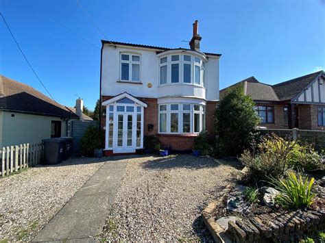 Woodlands Road Hockley Essex Ss5 3 Bed Detached House For Sale £