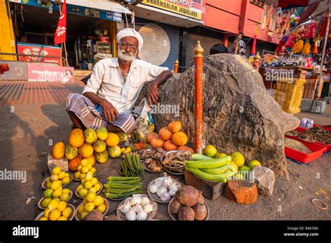 India, state of Kerala, Thiruvananthapuram (or Trivandrum), capital of Kerala, little street ...