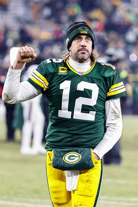 Aaron Rodgers Leaving Green Bay Packers Traded To New York Jets