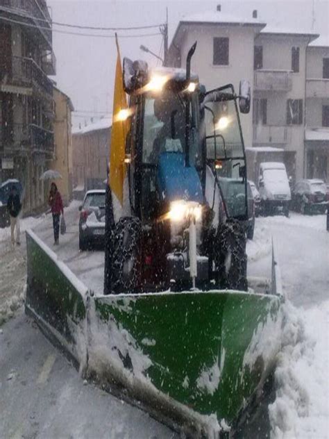 Maltempo Emilia Romagna Mille Trattori Mobilitati Per Sgomberare Neve