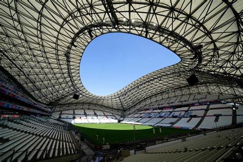 Vente De L Om Thibaud V Zirian Sur Le Banc Des Accus S Actu Foot Web