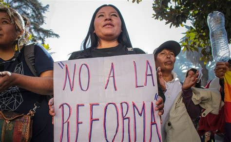 Pese a la represión policial continúan los cortes de ruta y las