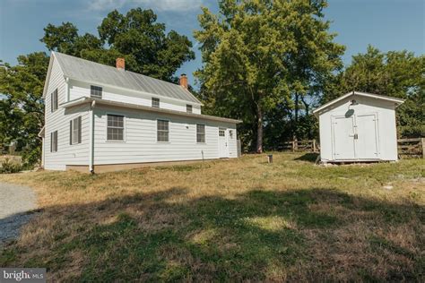 Virginia Farmhouse For Sale W Outbuildings On Pretty Acres