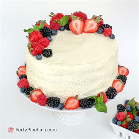 What Is Whole Foods Chantilly Cake | Deporecipe.co