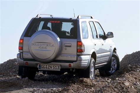 Opel Frontera II 3 2 205 KM 2004 SUV skrzynia automat napęd 4x4 zdjęcie 7