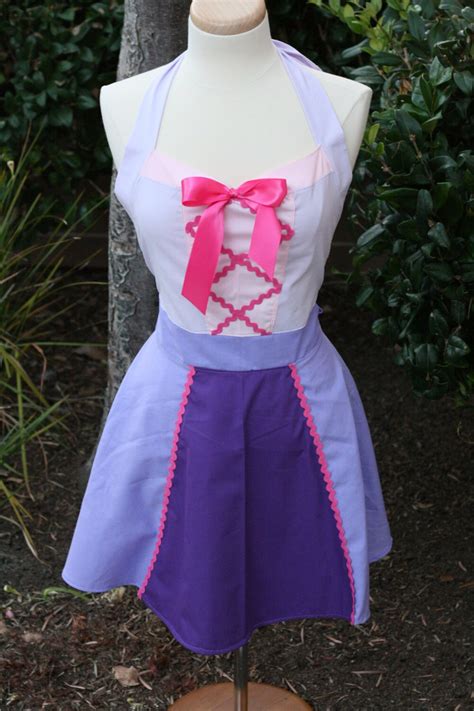 Womens Disney Character Vintage Apron Rapunzel