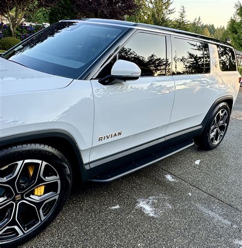 Completed My Rmaxx Running Board Install R1s Rivian Forum R1t R1s R2 R3 News Specs