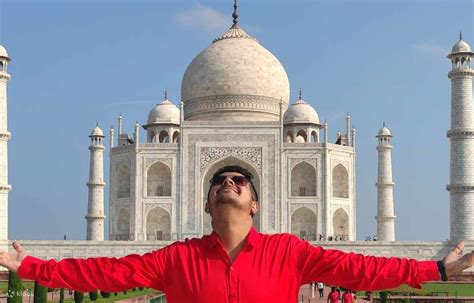 Experience The Majestic Taj Mahal At Sunrise Delhi To Taj Mahal Tour By Ac Car Klook Canada