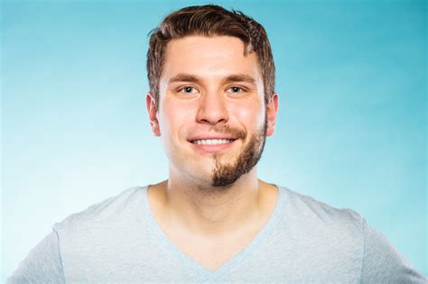 Philips OneBlade Review 2021 - Is It a Clear Cut Choice?