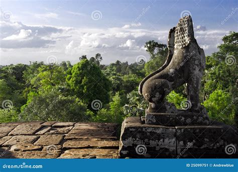 Stone Lion Statue Royalty-Free Stock Photography | CartoonDealer.com ...