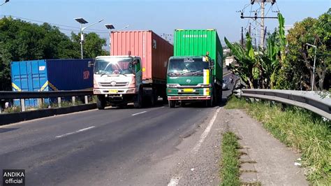 Panas Pagi Cerah Di Cirkuit Trucks Jalur Pantura Youtube