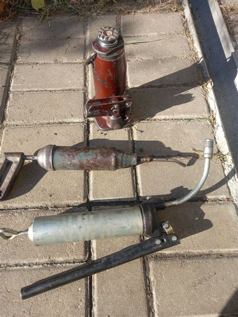 Продам шприц для смазки