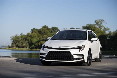 Toyota Corolla Sedan 2023 Pictures Information