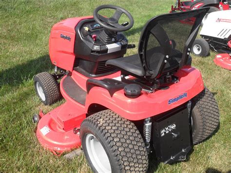 2015 Simplicity Simplicity Prestige Garden Tractor Riding Mower