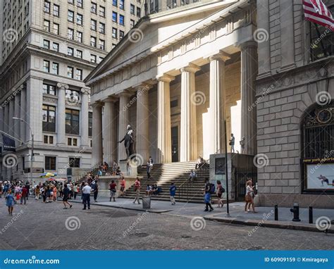 Wall Street And The Federal Hall In New York Editorial Stock Image