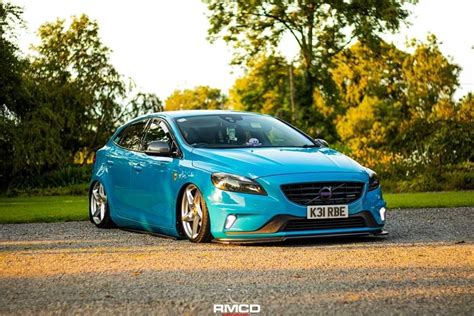 Volvo V40, Car Girls, Car Photography, Amazing Cars, Offroad, Aircraft, Motion, Bmw Car, Boat