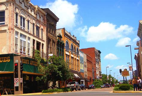 Downtown Paducah Looking Toward The Riverfront American Landmarks