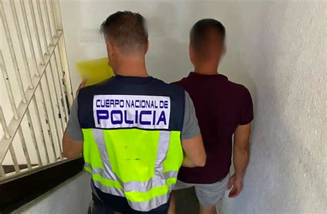 Detienen a un hombre por corrupción de menores en Palma