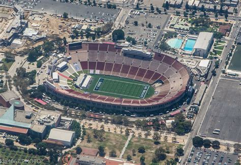 Los Angeles Memorial Coliseum The Rams Have Left The Bui Flickr