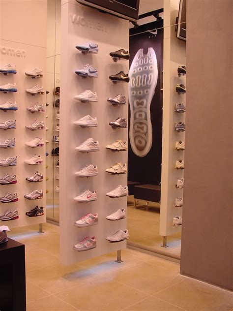 Soloslat Shoe Displays Udizinestore Shoe Soloslat Html