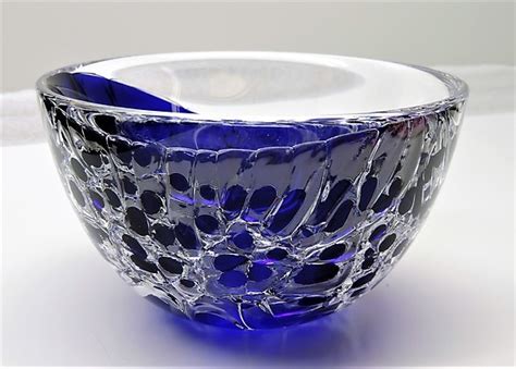 LARS HELLSTEN Signed Glass Bowl Ariel Technique And Crackling Clear