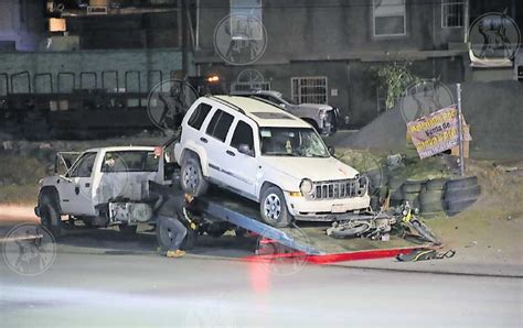 Van Tres Motociclistas Muertos En Accidentes