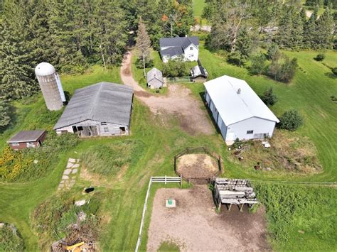 Wisconsin Hobby Farm For Sale With Outbuildings On Acres