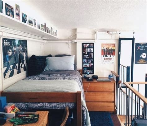 20 Chic Dorm Room Decor For Guys Ideas For The Ultimate Bachelor Pad