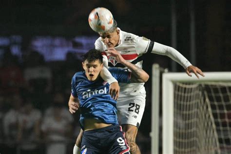 R Milh Es Calleri Vira Alvo De Gigante Mundial E S O Paulo Pode