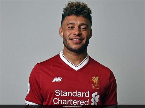 Premier League: Alex Oxlade-Chamberlain Joins Liverpool From Arsenal ...