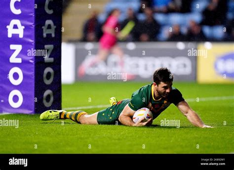 Australia's Ben Hunt scores his side's ninth try of the game during the ...