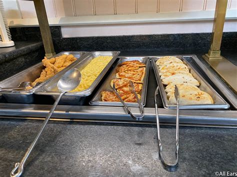 Photos Buffets Have Returned To Crystal Palace In Disney World