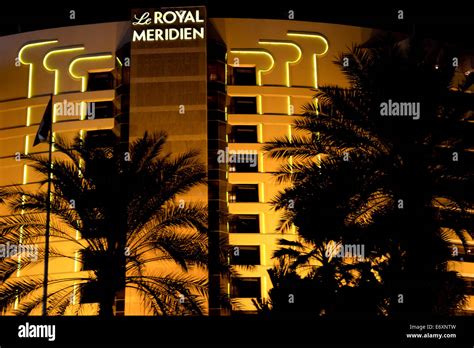 Exterior Of Le Royal Meridien Hotel In Dubai At Night Stock Photo Alamy