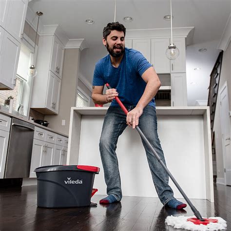 Easywring Spin Mop And Bucket System Hassle Free Cleaning Vileda Canada