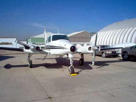 Cessna 310 Specifications Cabin Dimensions Performance