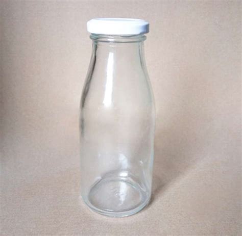 200ml Empty Glass Milk Bottle With Silver Twist Off Bottle