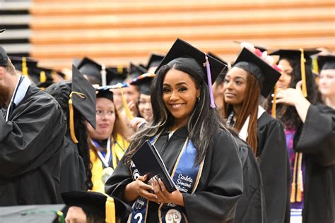 Washburn University On Twitter Nothing Goes Better With A Cap And