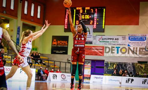 Basket Playoff Serie A Femminile Bologna Batte Venezia E Vola In Finale