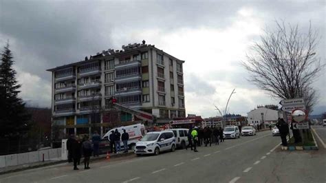 Tunceli de intihar girişiminde bulunan şahıs çatıdan indirildi Son Dakika